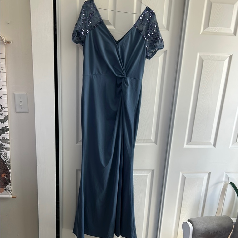 NWT Elegant Blue Evening Dress by Ever Pretty